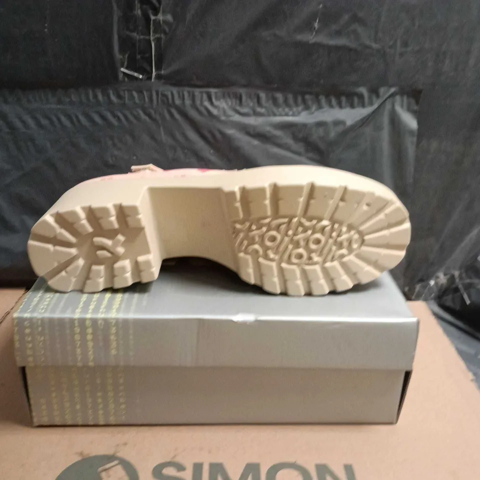 KOI MELANIE SWEETHEART MARY JANE SHOES PINK SIZE 11