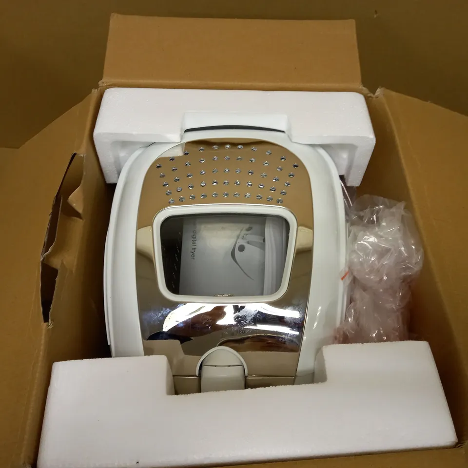 BREVILLE EASY CLEAN DIGITAL FRYER 