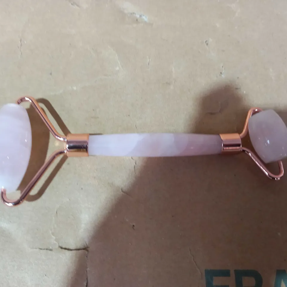 ROSE QUARTZ DUAL ENDED ROLLER WITH BOX