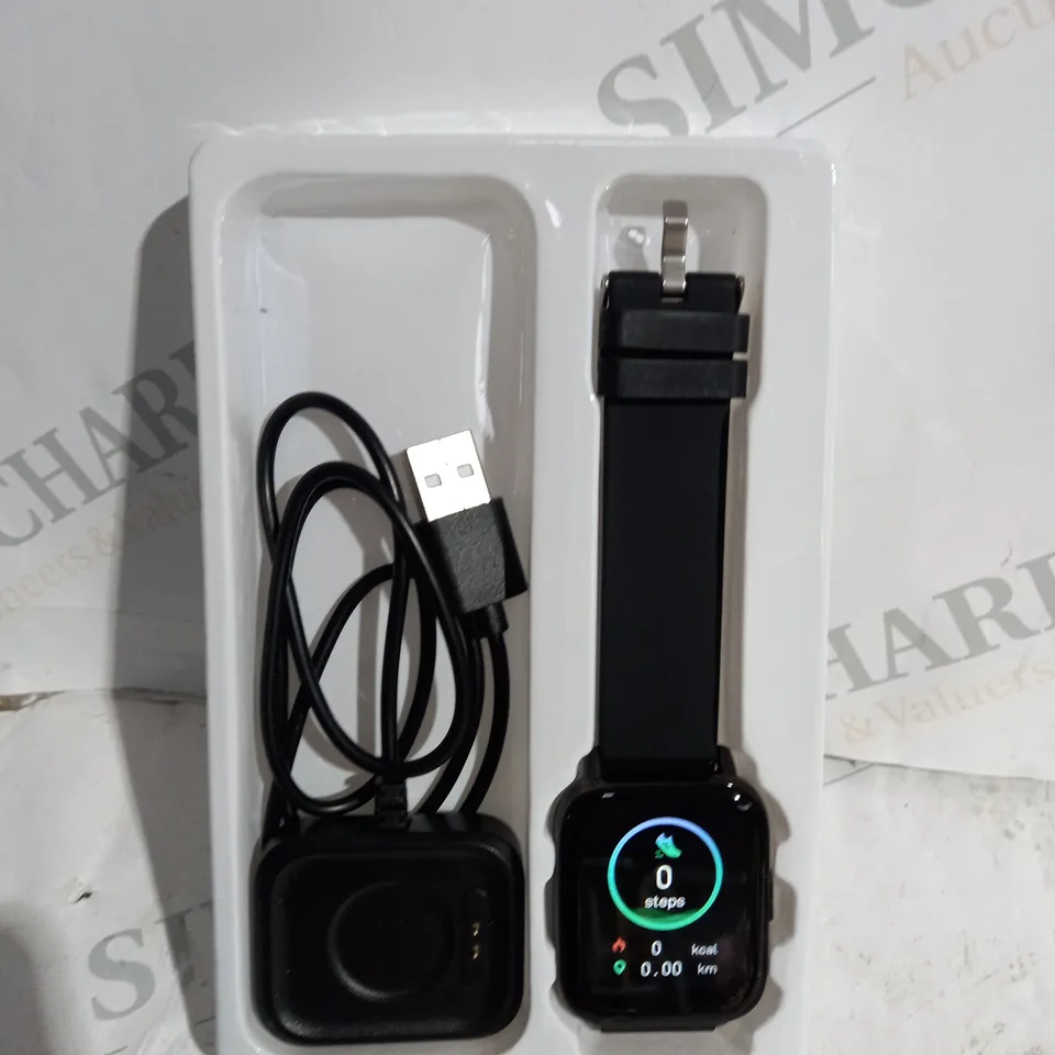 BOXED MOLOCY SMART WATCH