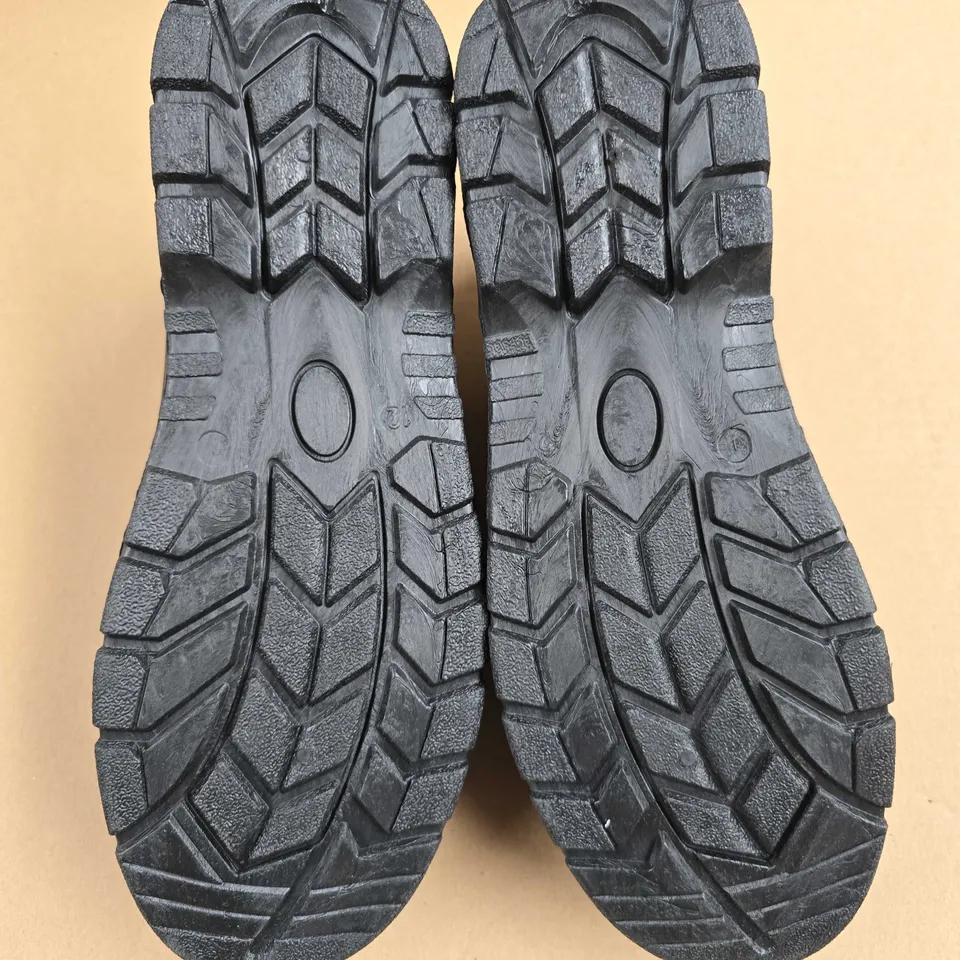 BRAND NEW BOXED PROMAN PM102 OMAHA CHUKKA SAFETY SHOES IN BLACK - UK 12