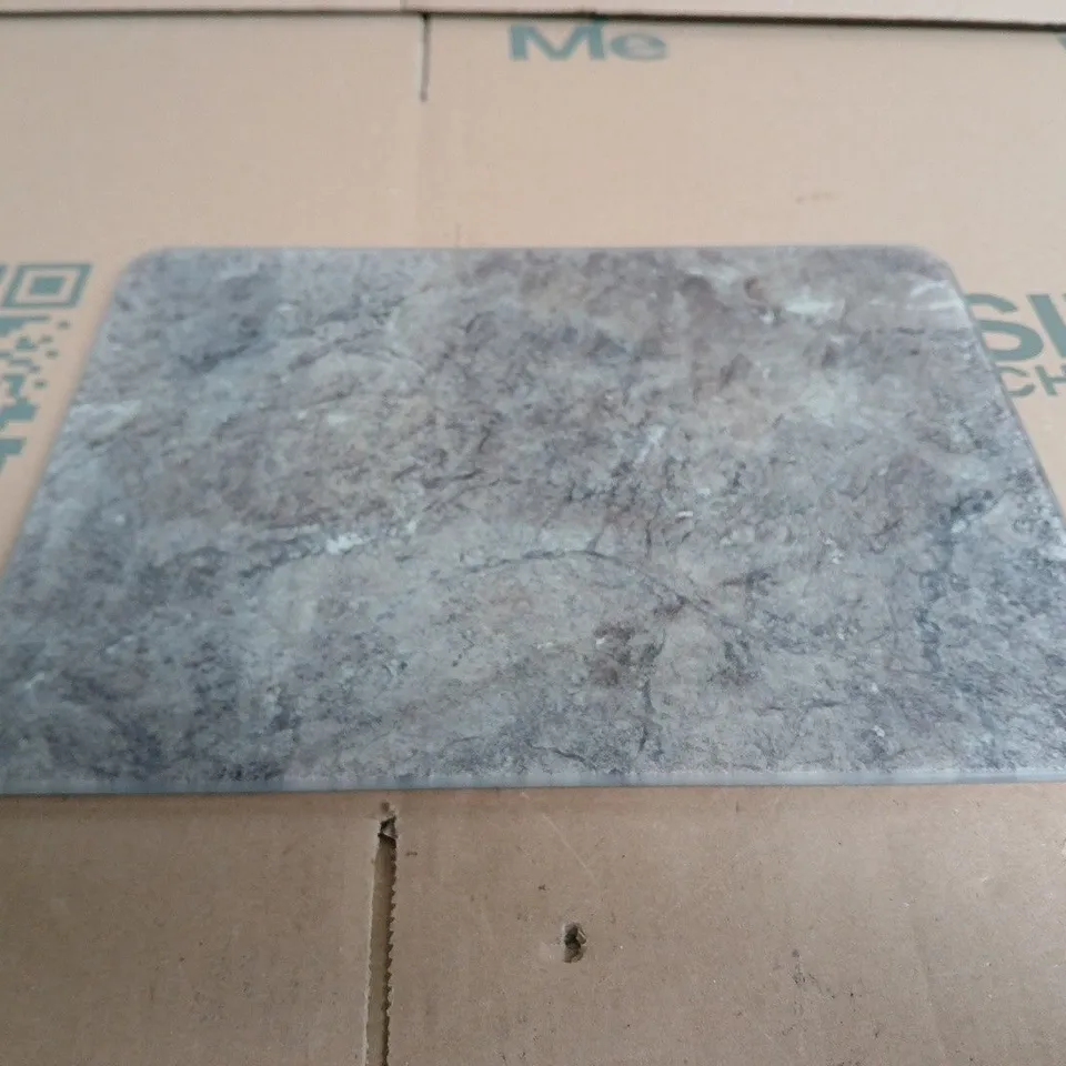 BOXED PAGNANNO TEMPERED GLASS CHOPPING BOARD