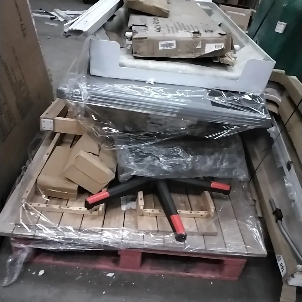 PALLET OF ASSORTED FURNITURE PARTS