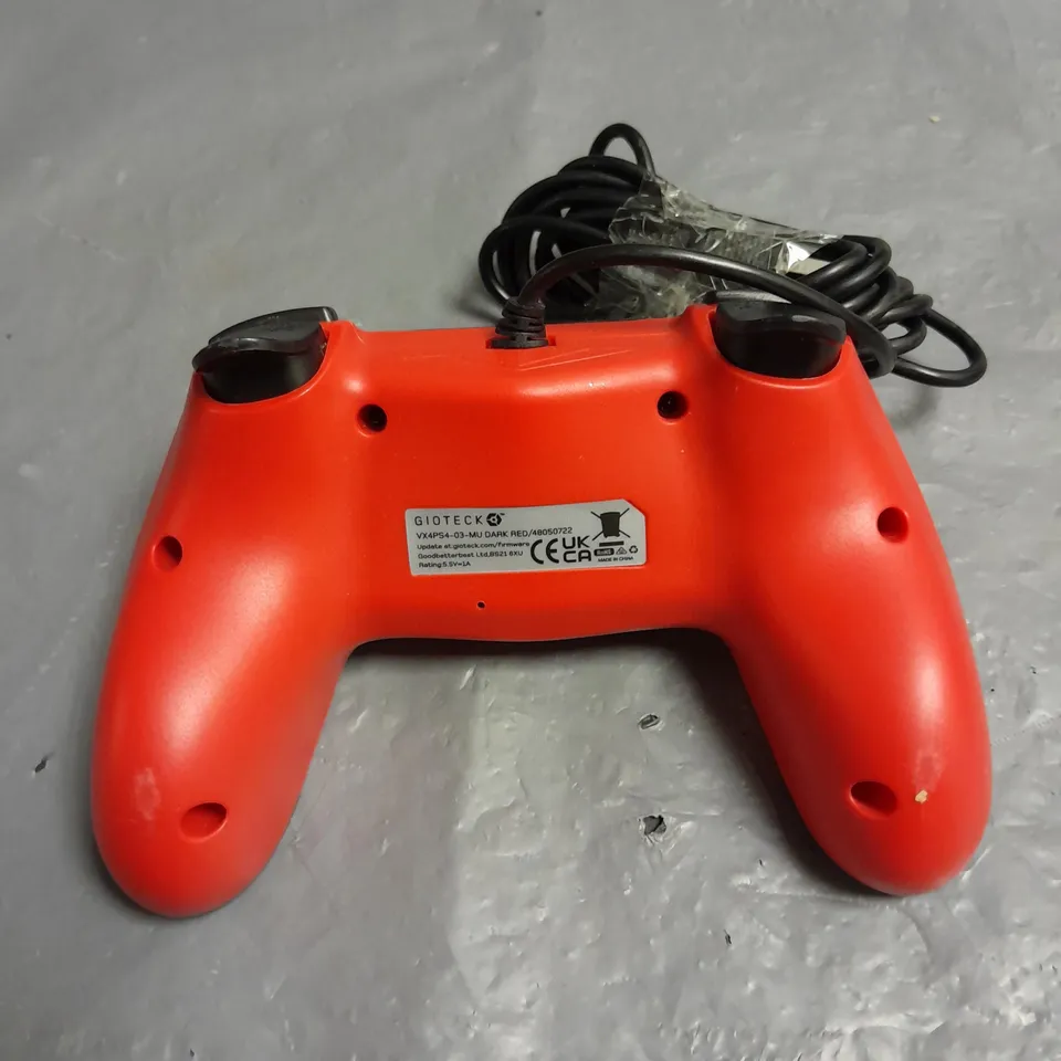 GIOTECH WIRED GAMING CONTROLLER FOR PS4 IN RED/BLACK