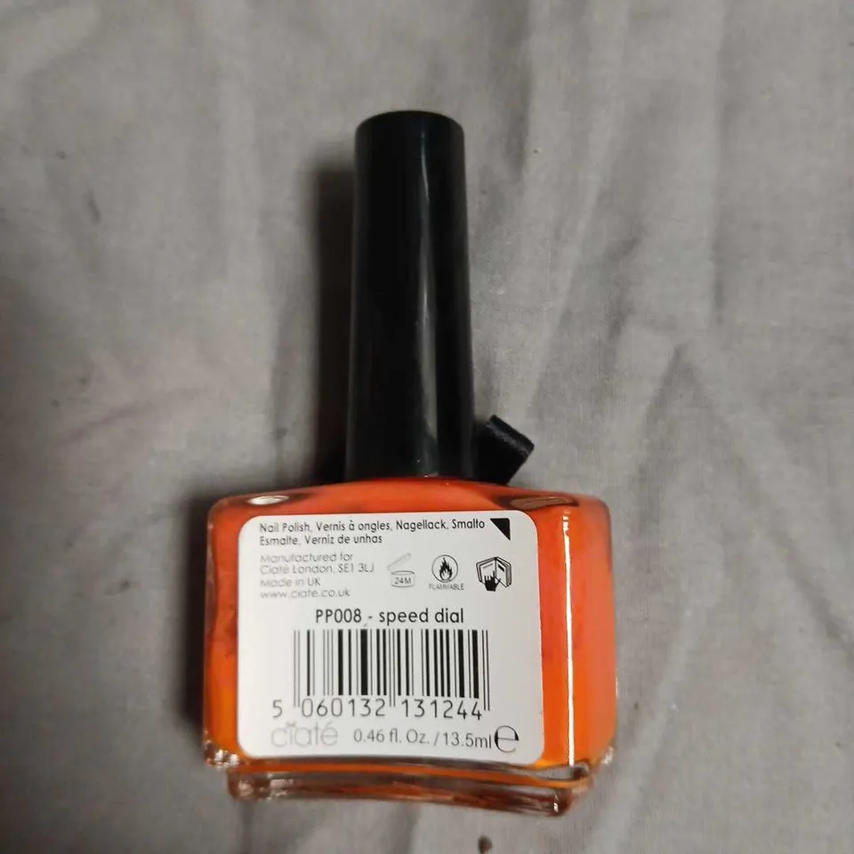 BOX OF APPROXIMATELY 100 CIATÉ PAINT POTS NAIL POLISH – SPEED DIAL (ORANGE) –NO EXPIRY DATE SHOWN 
