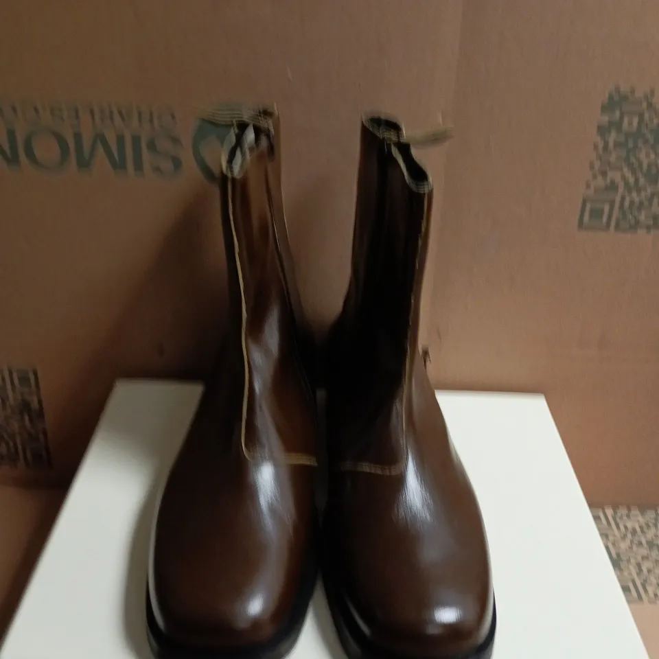 BOXED PAIR OF OUR LEGACY BROWN LEATHER ANKLE BOOTS – UK 8 