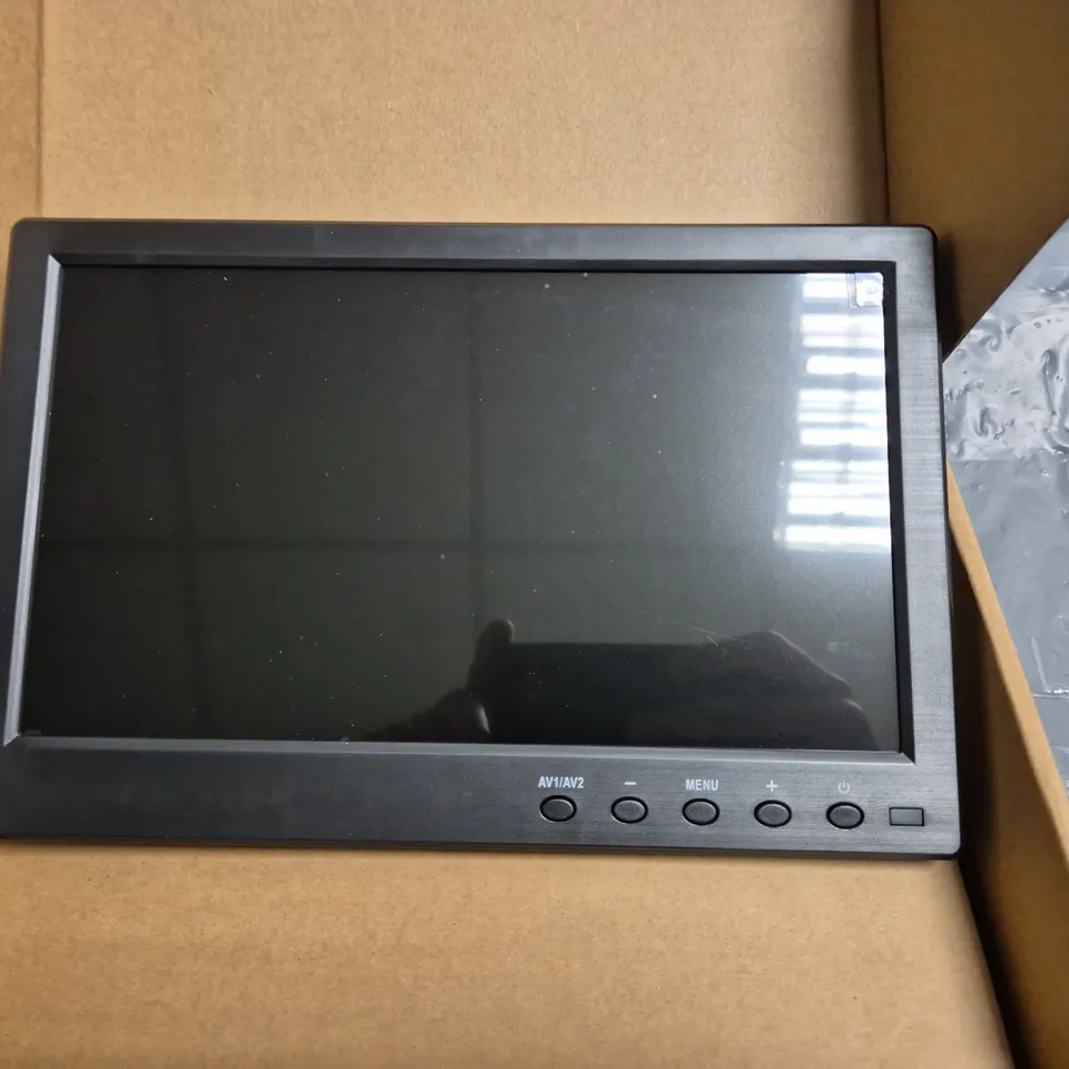 BOXED 10.1" VGA/HDMI HD MONITOR 