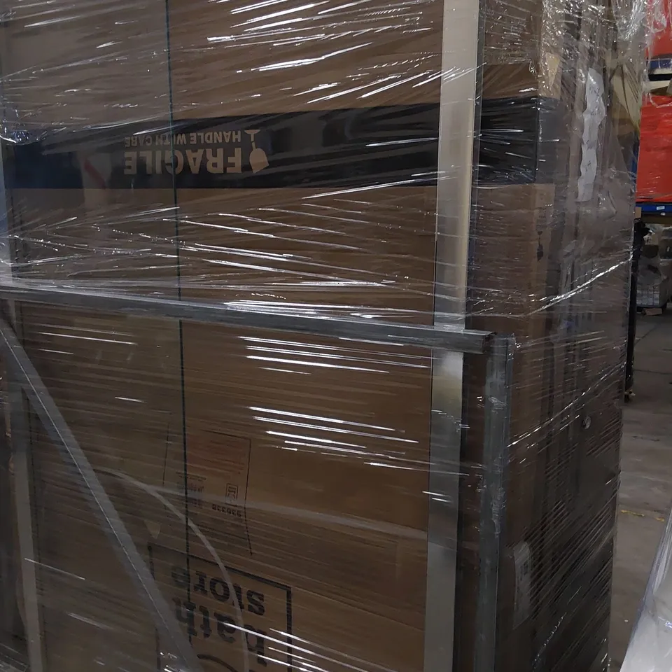 PALLET OF APPROXIMATELY 12 ASSORTED SHOWER GLASS PANELS 