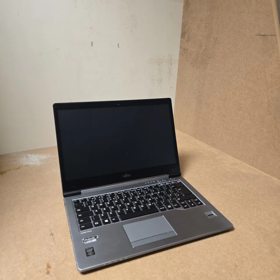 FUJITSU SIEMENS LIFEBOOK U745 LAPTOP
