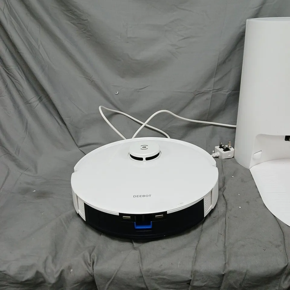 DEEBOT ROBOTIC VACUUM CLEANER WITH CHARGING DOCK (WHITE)