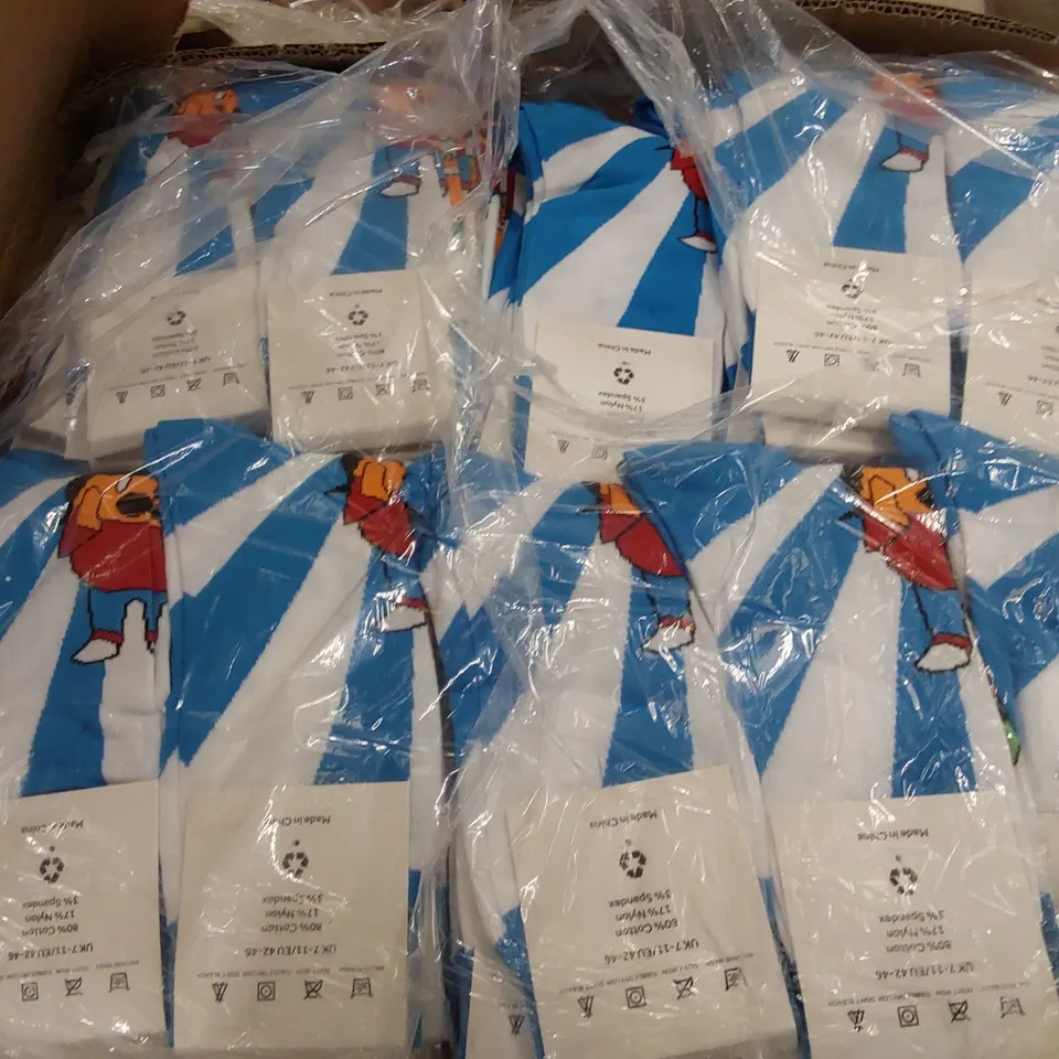 BOX OF APPROXIMATELY 360 PAIRS OF BRAND NEW BIER CO SOCKS (1 BOX)