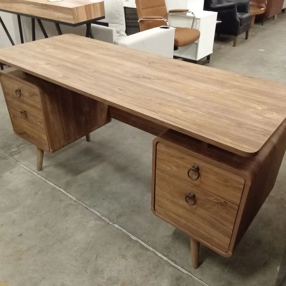 STIRLING DESK