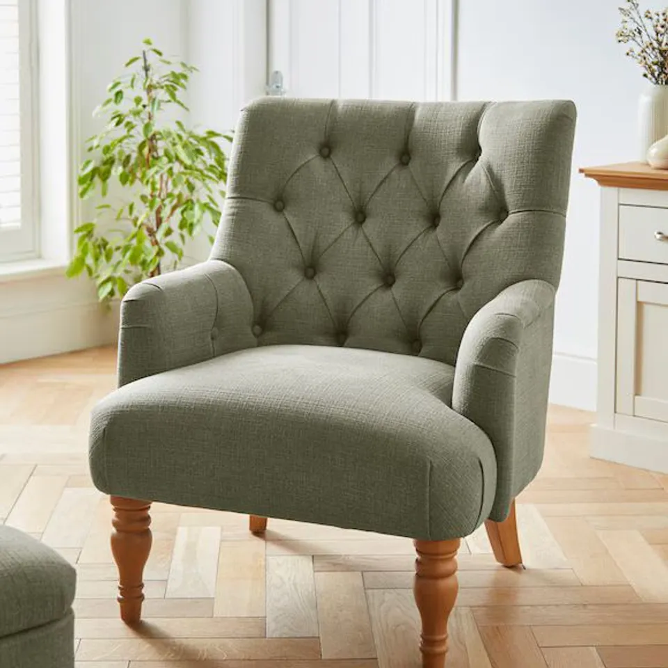 JULIPA MAE ACCENT CHAIR IN GREEN