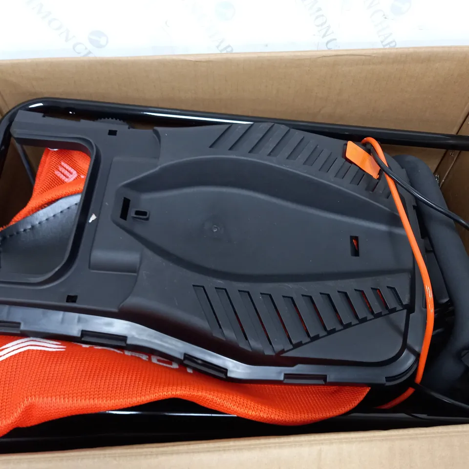 BOXED YARD FORCE ELECTRIC LAWNMOWER 