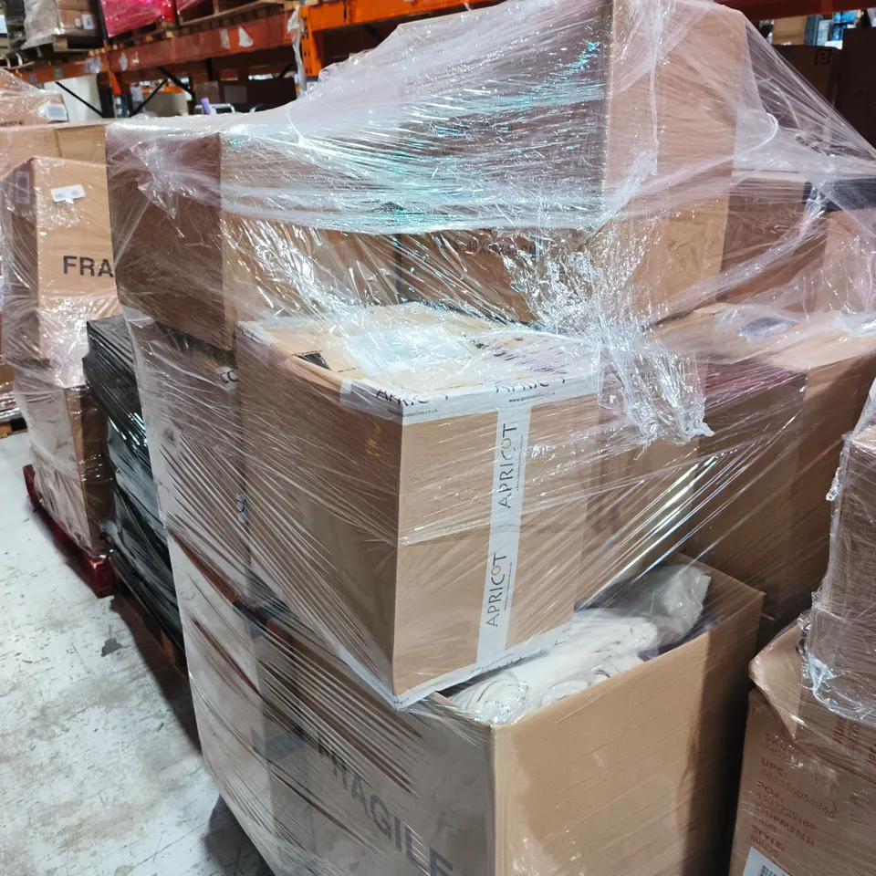 PALLET OF APPROXIMATELY 55 ASSORTED CLOTHING ITEMS TO INCLUDE