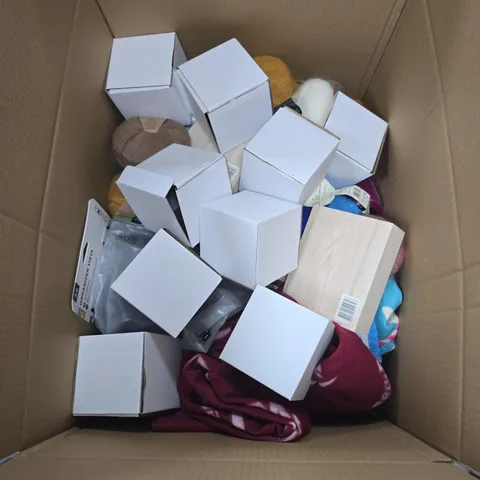 BOX OF APPROXIMATELY 20 ASSORTED HOUSEHOLD ITEMS INCLUDING CASIO MUG AND DROPS BRUSHED ALPACA SILK