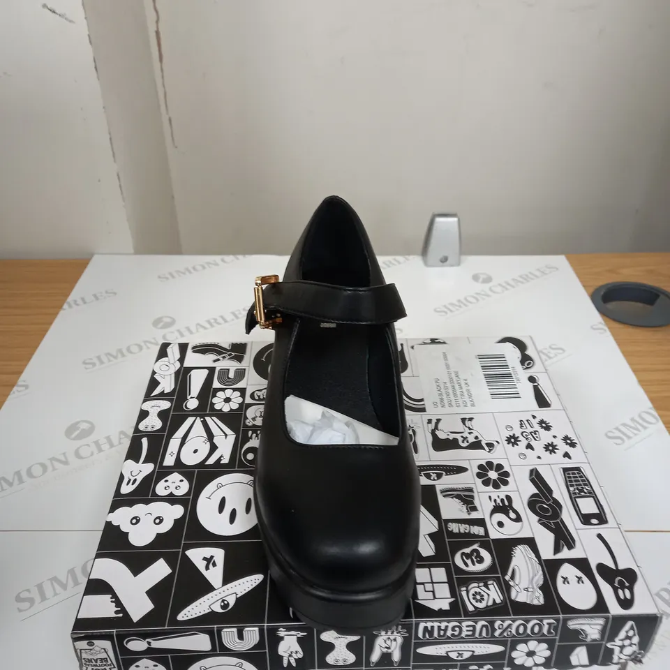 BOXED KOI TIRA MARY JANE SHOES SIZE 4 
