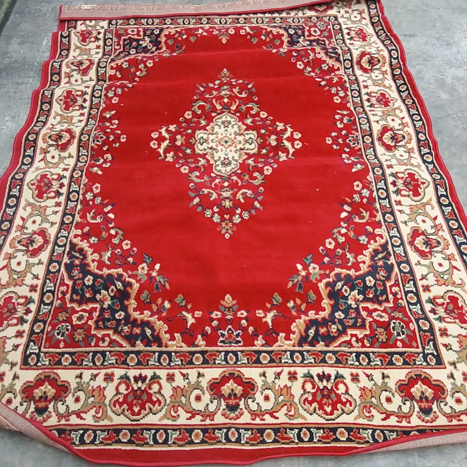 KESHAN LARGE 100% POLYPROPYLENE TRADITIONAL RUG // SIZE: 180 X 270cm