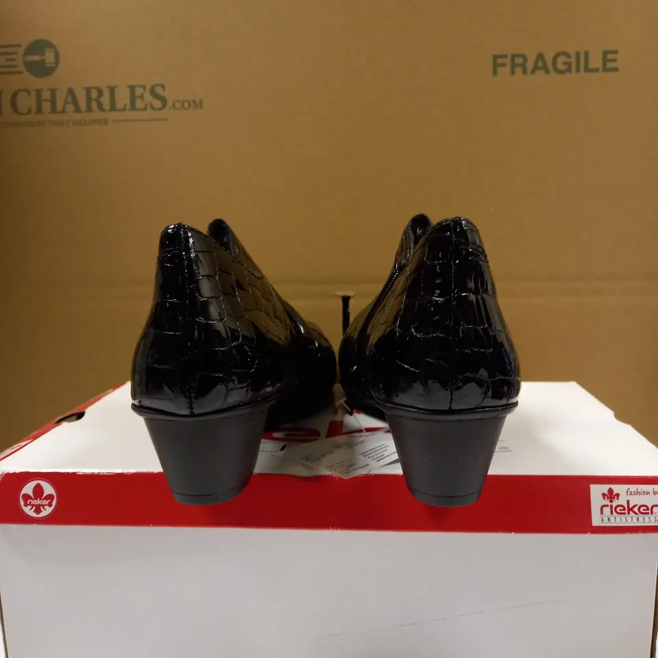 RIEKER BLACK CROC SHOES - SIZE 6.5