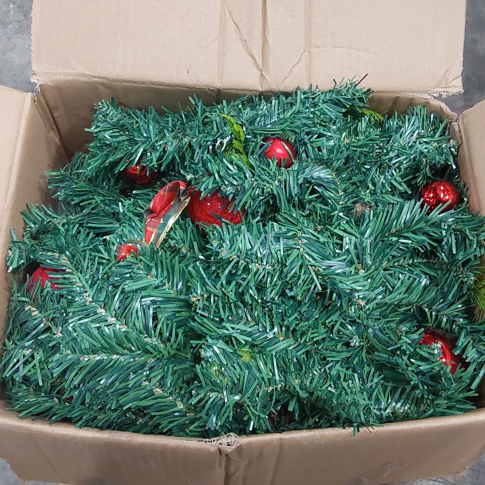 BOXED 270CM CHRISTMAS GARLAND