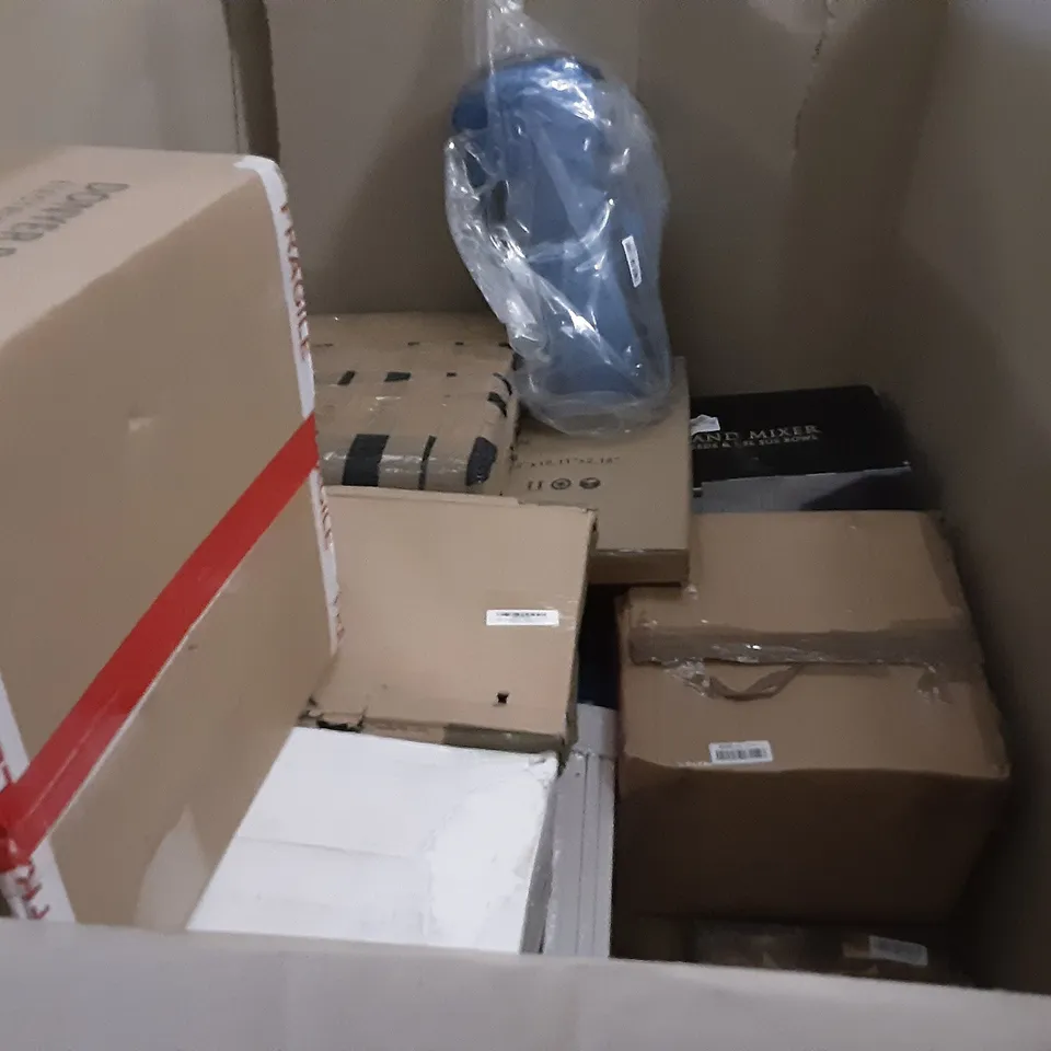 PALLET OF ASSORTED PRODUCTS INCLUDING RECCI BEDDING, A RALI HOME MATTRESS TOPPER SMALL DOUBLE, STORMIC FLOATING SHELF, GIOVARA FLOATING SHELF, STAND MIXER, DONYER POWER ELECTRICAL PATIO HEATER