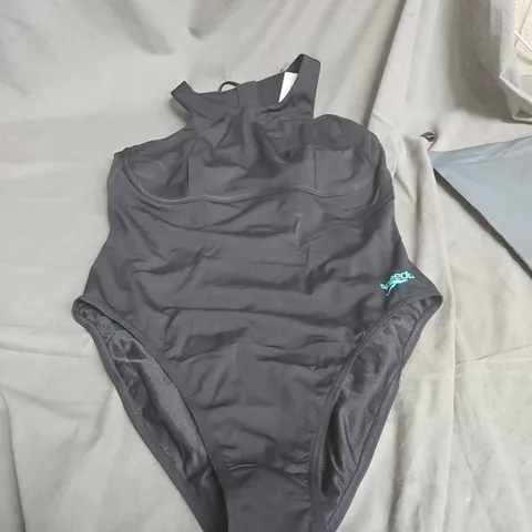SPEEDO WOMENβS BLACK ONE-PIECE SWIMSUIT β UK 16 (US 12)