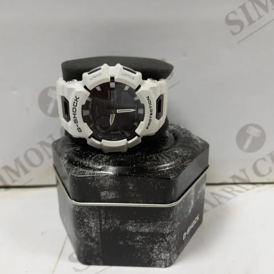 CASIO G-SHOCK PROTECTION WATCH - WHITE/BLACK 