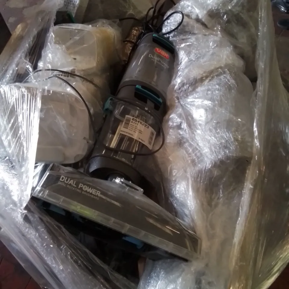 PALLET TO CONTAIN APPROXIMATELY ASSORTED ELECTRONIC GOODS & PRODUCTS. INCLUDES