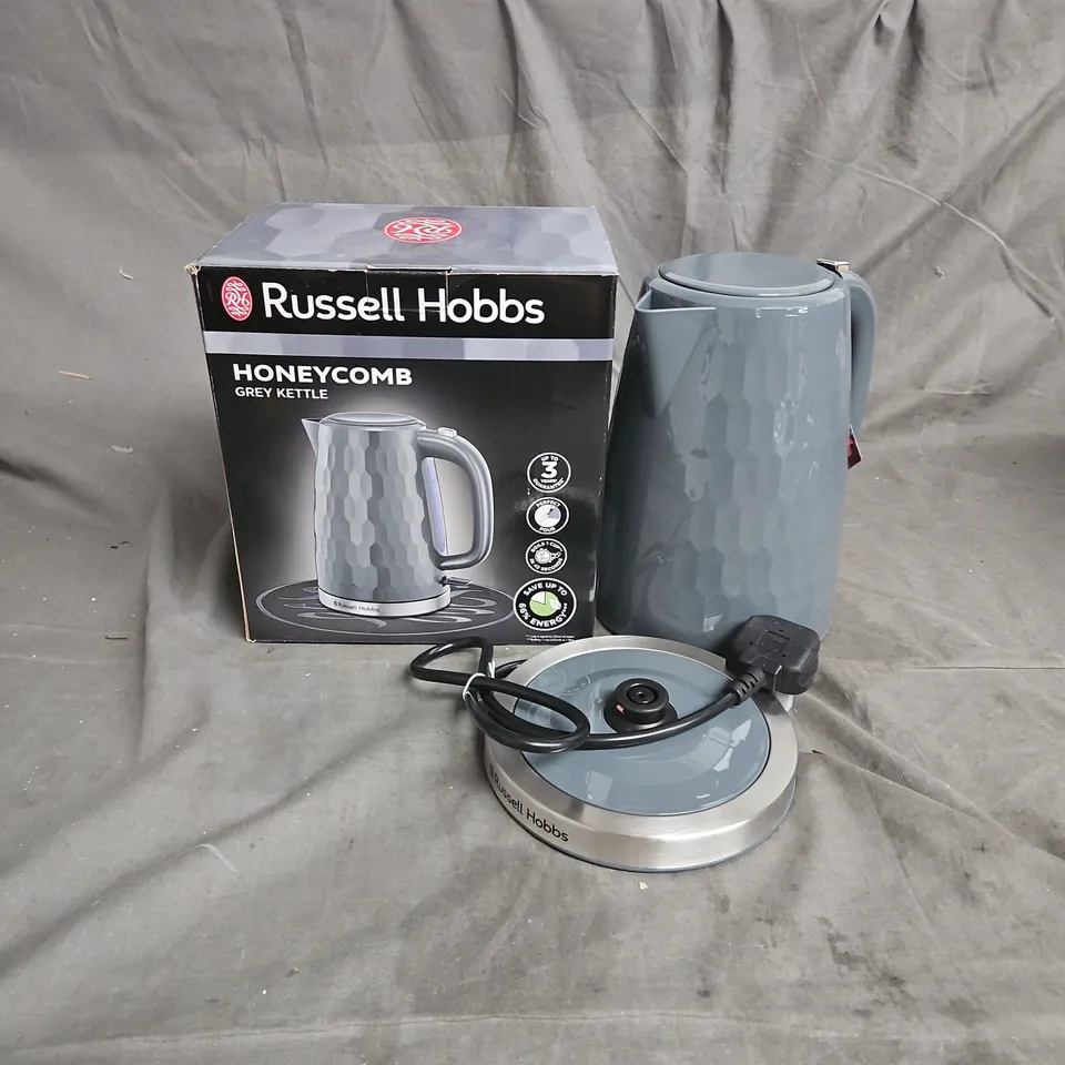BOXED RUSSELL HOBBS HONEYCOMB KETTLE IN GREY RRP £30