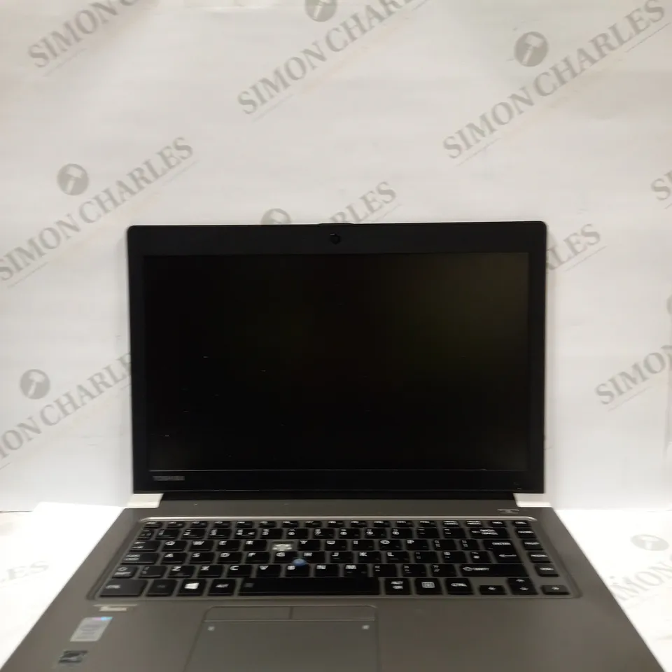 TOSHIBA TECRA Z40-A LAPTOP IN SILVER