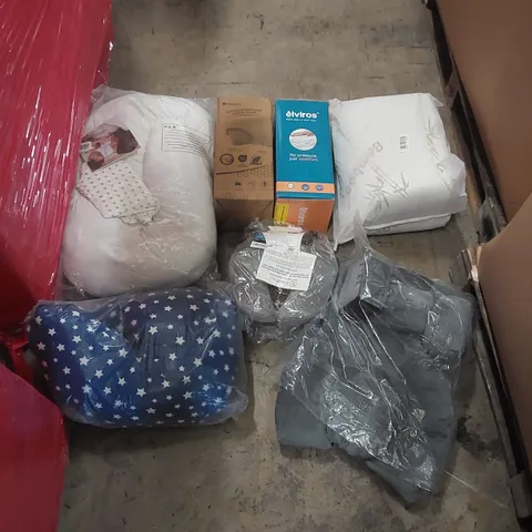 PALLET TO CONTAIN A LARGE ASSORTMENT OF PILLOWS, CUSHIONS AND RELATED PRODUCTS