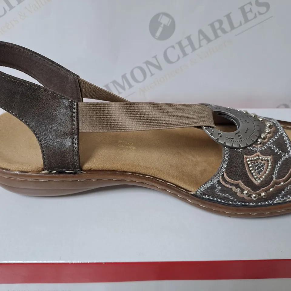 RIEKER SANDLES SIZE US 9 1/2 IN GREY 