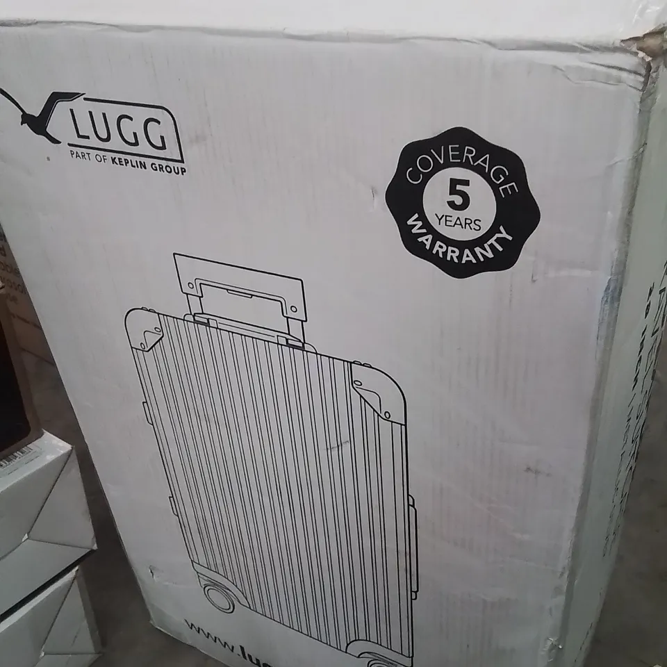 BOXED LUGG 28INCH METALLIC SILVER SUITCASE