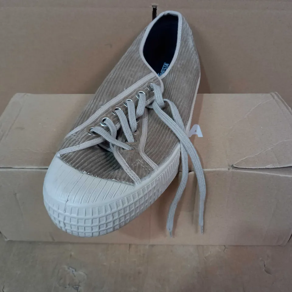 BOXED PAIR OF NOVESTA CORDUROY SHOES IN TAN UK SIZE 10