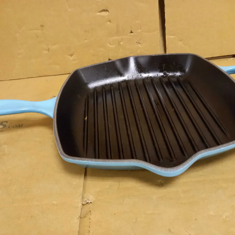 LE CREUSET SIGNATURE ENAMELLED CAST IRON GRILLIT FRYING PAN