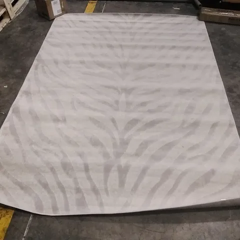 QUAMINE ANIMAL PRINT AREA RUG APPROXIMATELY 160X220CM