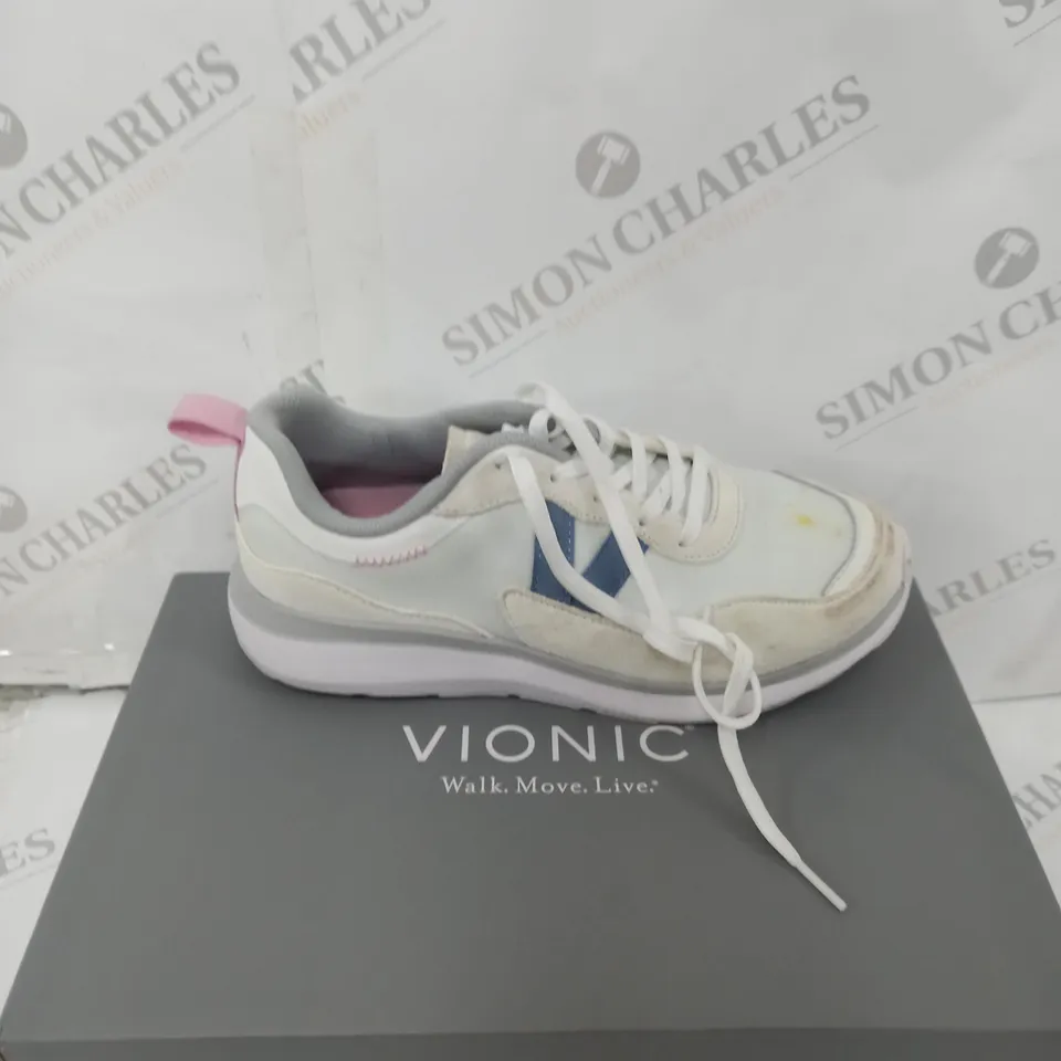 BOXED PAIR OF VIONIC DESIGNER TRAINERS - WHITE - UK SIZE 5.5
