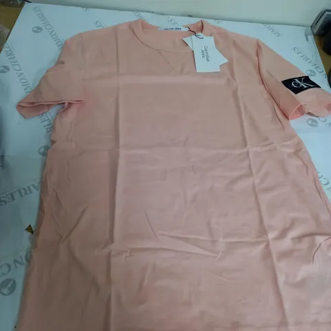 LARGE CALVIN KLEIN JEANS PINK TEE