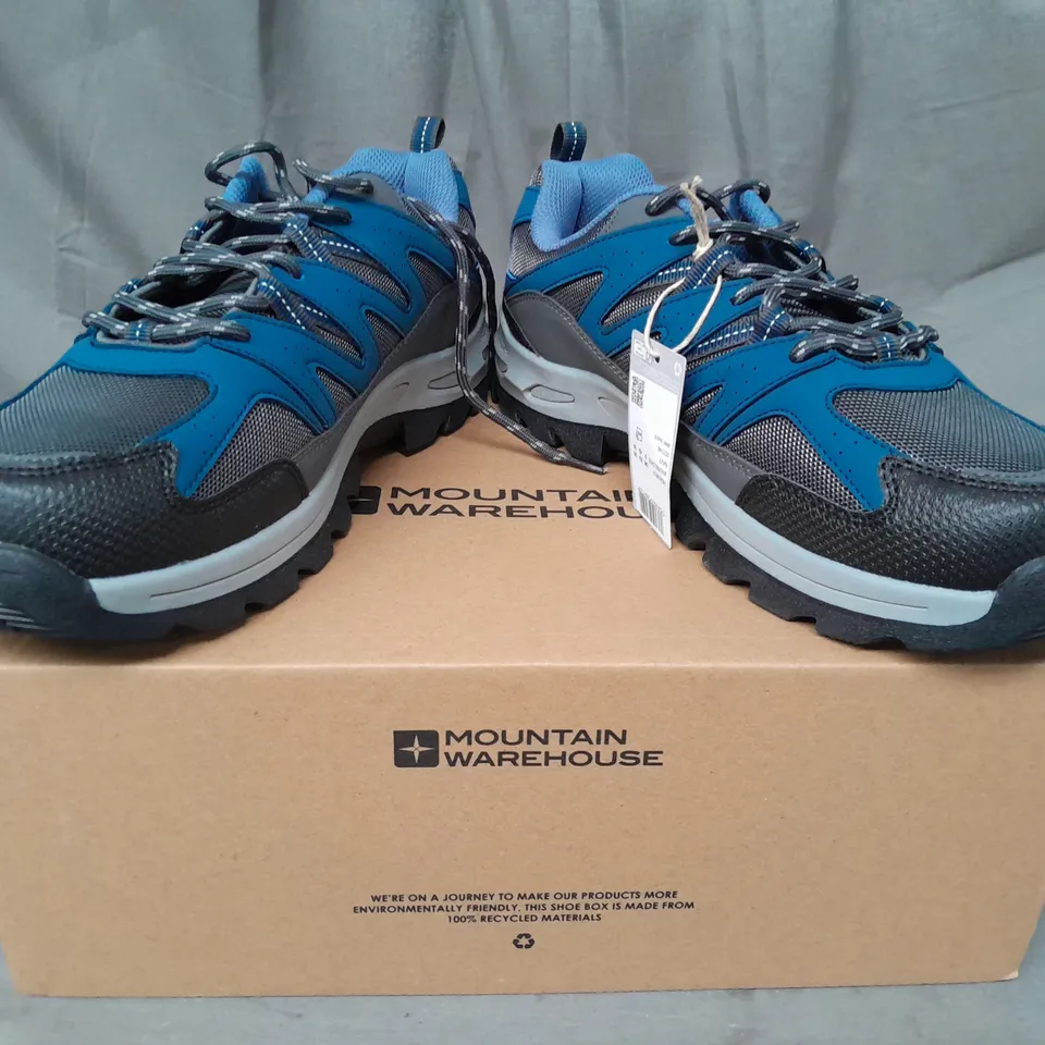 BOXED PAIR OF MOUNTAIN WAREHOUSE HIGHLINE II WALKING SHOES IN NAVY/GREY UK SIZE 9