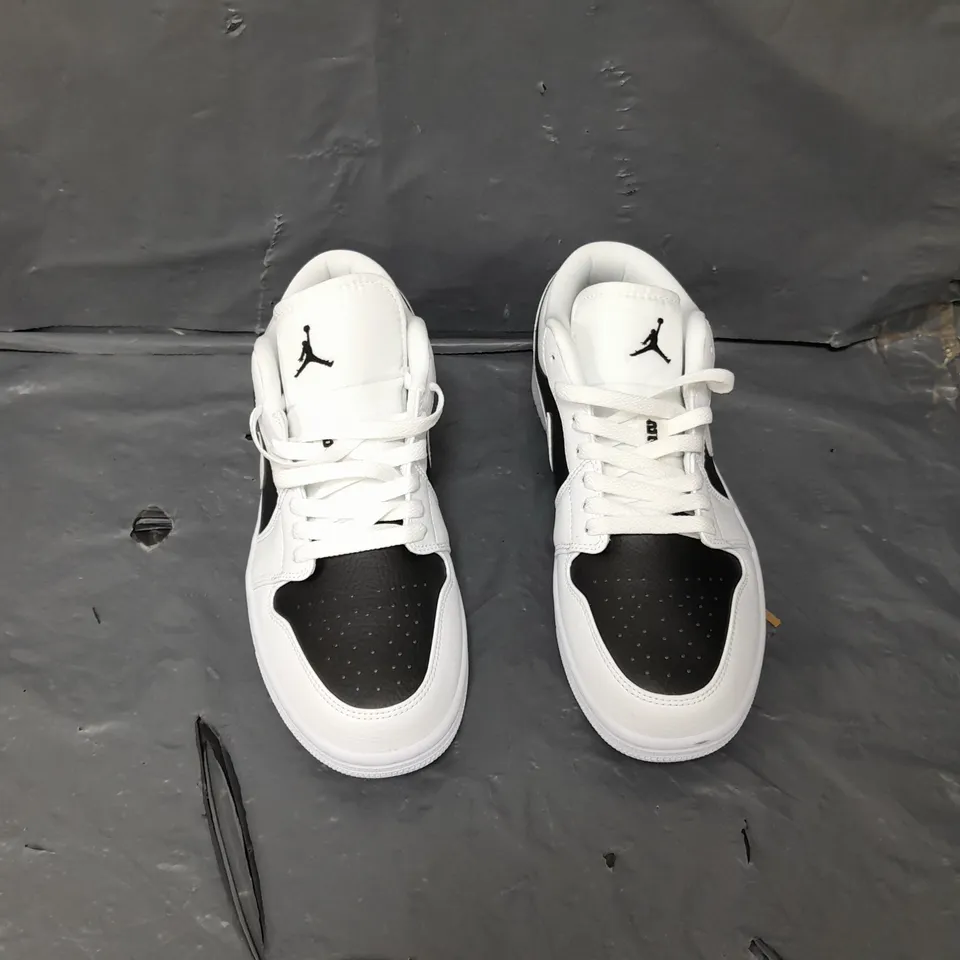 UNBOXED PAIR OF NIKE JORDAN ONE LOWS UK 7 WHITE/BLACK 