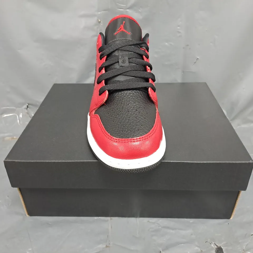 BOXED PAIR OF NIKE AIR JORDAN 1 LOW SHOES IN RED/BLACK/WHITE SIZE UK 5