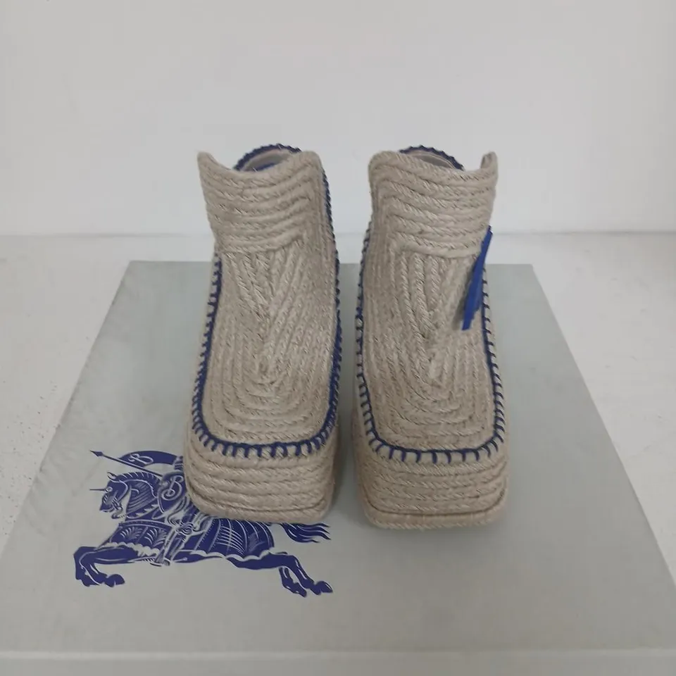 BURBERRY HEELED ESPADRILLE – WOMEN’S, UK 3 (EUR 36)