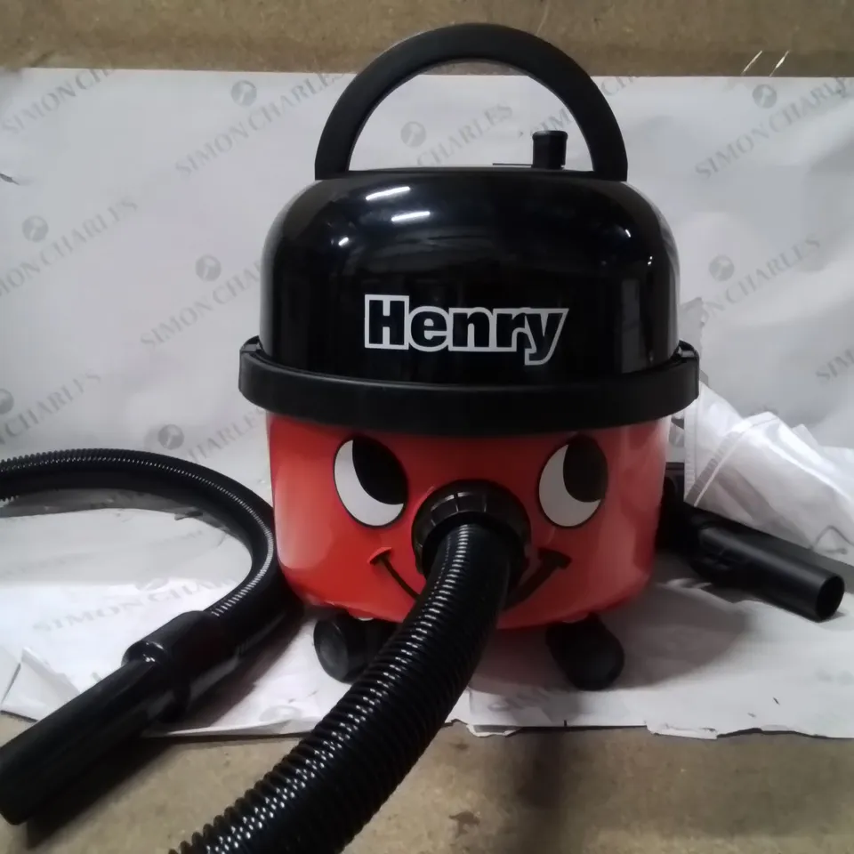 BOXED HENRY THE HOOVER