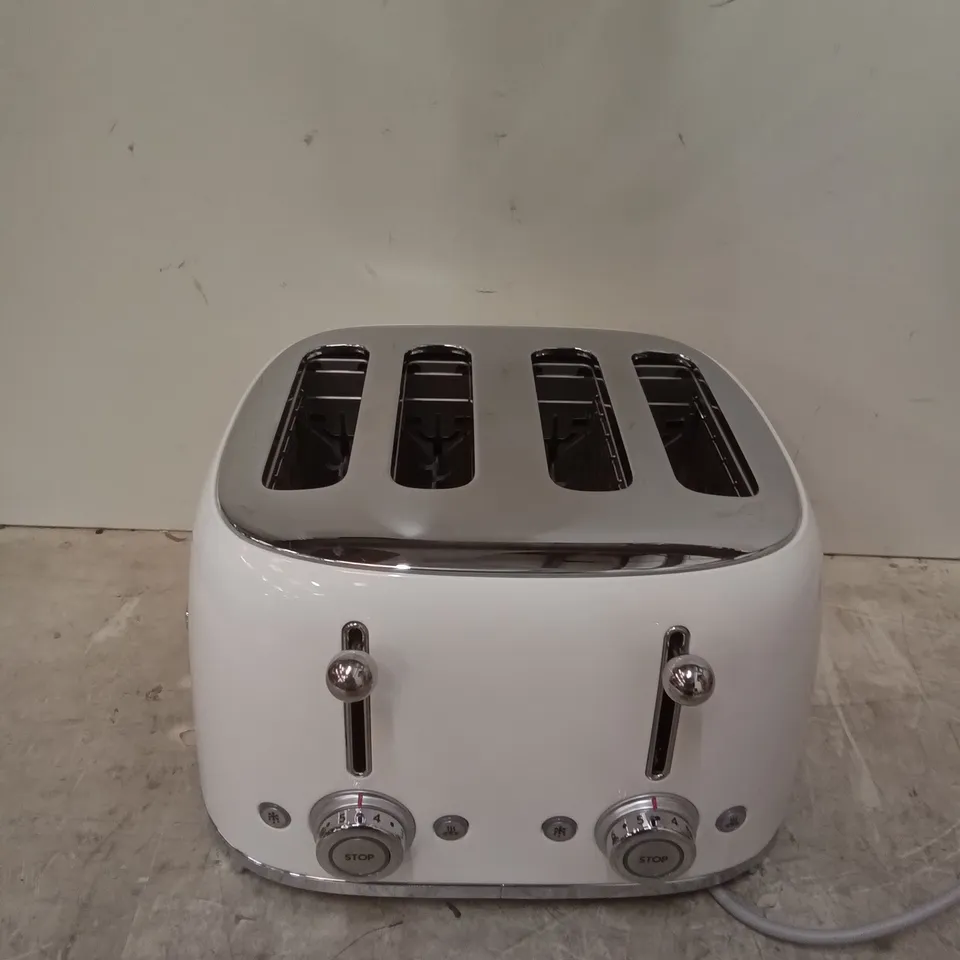BOXED SMEG WHITE 50S 4 BY 4 SLICE TOASTER RRP £234.99