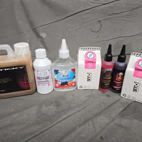 APPROXIMATELY 14 ASSORTED LIQUIDS TO INCLUDE SMOL WASHING UP LIQUID, GOO SPICY SQUID, SMOKE, YASS CLEAN STAIN REMOVER, ETC - COLLECTION ONLY