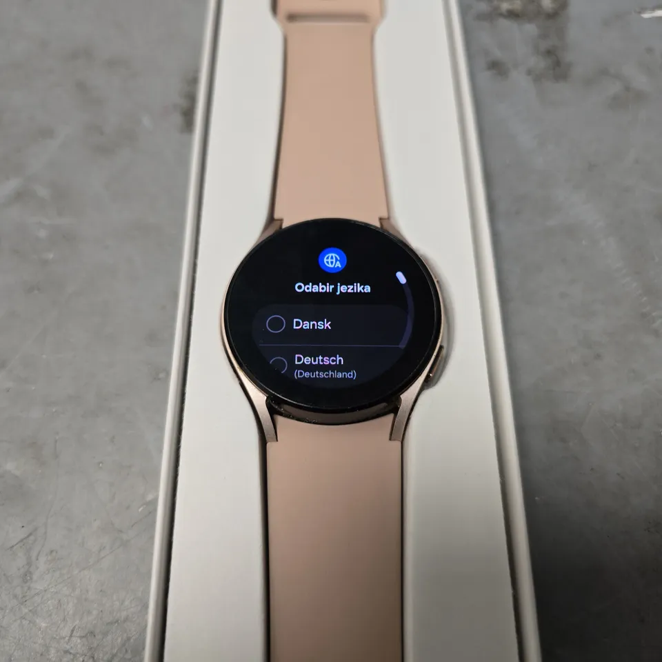 BOXED SAMSUNG GALAXY WATCH 4 