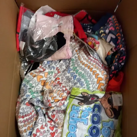 LARGE BOX OF ASSORTED KIDS CLOTHING ITEMS TO INCLUDE BAGS, BABY GROWS AND DRESSES