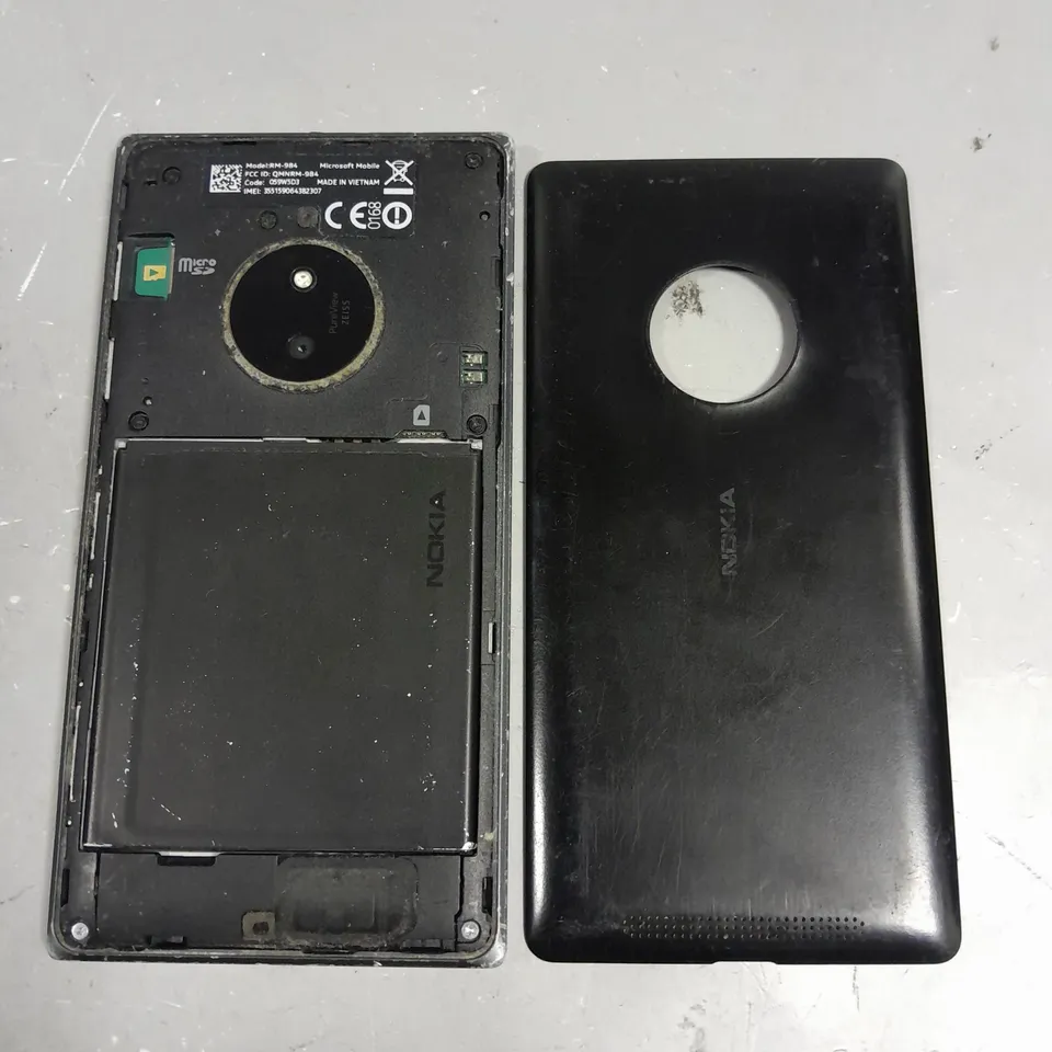 UNBOXED WINDOWS MOBILE PHONE 