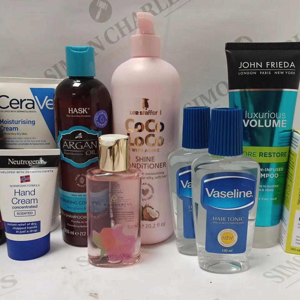 LOT OF APPROX 8 ASSORTED BEAUTY PRODUCTS TO INCLUDE LEE STAFFORD SHINE CONDITIONER, VASELINE HAIR TONIC, JOHN FRIEDA PROTEIN-INFUSED SHAMPOO, ETC