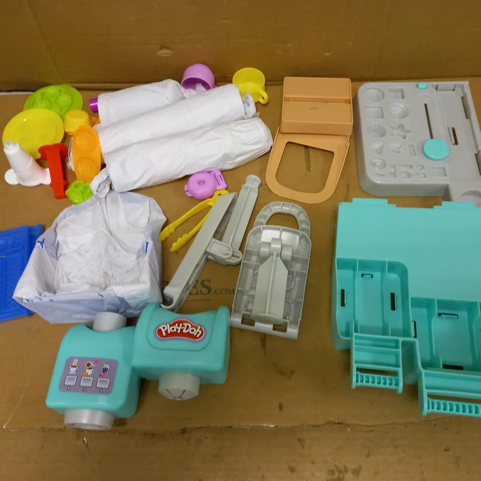 PLAY-DOH SUPER COLOURFUL CAFÉ PLAYSET